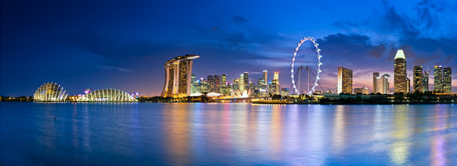 Fototapeta na wymiar Singapore in twilight