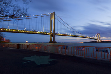 Fototapeta na wymiar Night views of New York City, Verazzano Narrows Bridge.