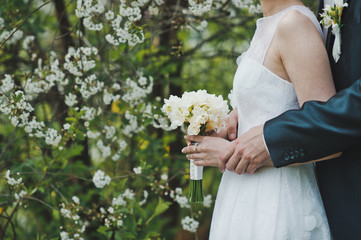 Bunch of flowers in hands 1286.