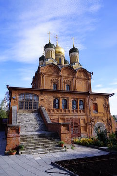 Собор Знаменского монастыря
