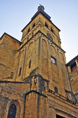 Fototapeta na wymiar Sarlat, Dordogna - Aquitania, la Cattedrale