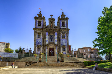 Fototapeta na wymiar Well Known Iglesia de San Ildefonso Church, Porto