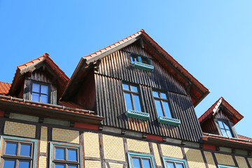 große Holzgiebelgaube