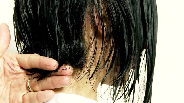 Cutting hair in the back short