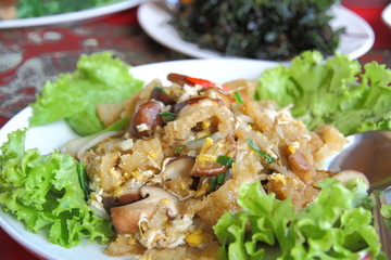 Fried fish maw