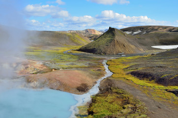 Исландия, горячие источники в горах