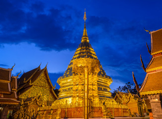 Fototapeta premium Doi Suthep temple at twilight, landmark of Chiang Mai, Thailand