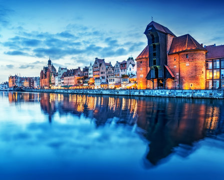 Fototapeta Gdańsk, Polska stare miasto, rzeka Motława. Słynny Żuraw Żuraw