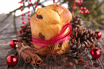 panettone cake