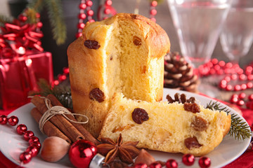 panettone cake