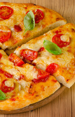 Italian pizza with tomatoes