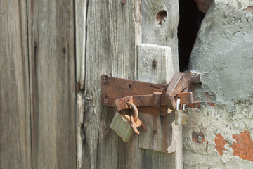 Doppeltes Vorhängeschloss