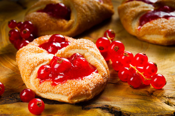 puff pastries with redcurrants jam