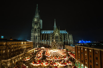Kölner Weihnachtsmarkt am Dom