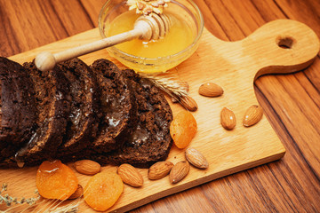 rye bread with honey