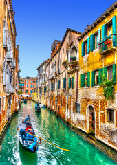 Fototapeta na wymiar Traditional Gondolas at Venice Italy. HDR processed