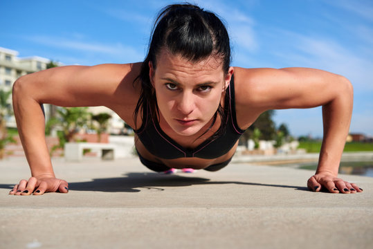 pushup woman