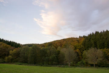Fototapeta na wymiar Sonnenuntergang in der Eifel