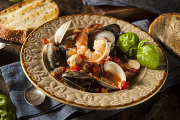 Homemade Italian Seafood Cioppino