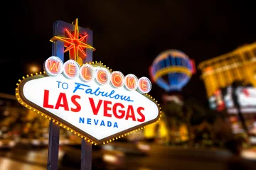Stickers pour porte Lieux américains Signe de Las Vegas et fond de rue de bande
