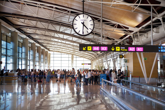 Fototapeta Interior of Madrid airport, departure waiting aria