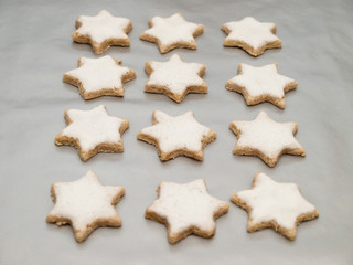 Cinnamon stars