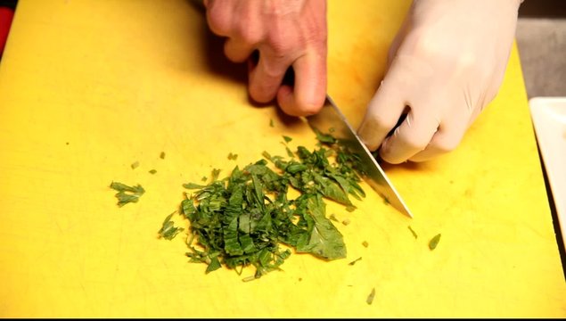 salata bı&ccedil;ak şef