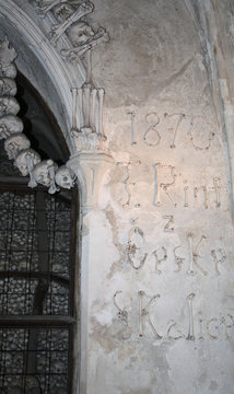 Kostnice