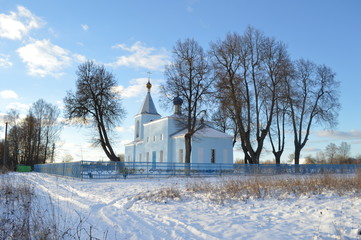 Храм села Любышь