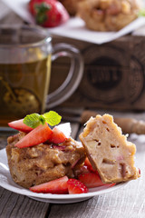 Vegan apple muffins with green tea