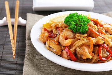 Chinese noodles with vegetables and seafood