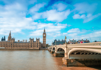 Fototapeta na wymiar Westminster Bridge and Palace on a beautiful sunny day - London