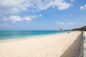 Fototapeta na wymiar 沖縄のビーチ・冨着ビーチ