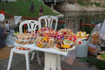 Праздничные лодочки. Тайланд