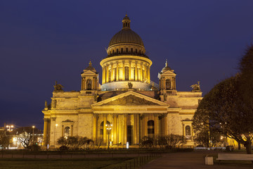 Санкт-Петербург, Россия. Исаакиевский собор ночью