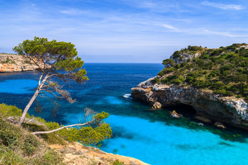 Obraz na płótnie Canvas Beautiful beach azure sea water, Cala des Moro, Majorca island