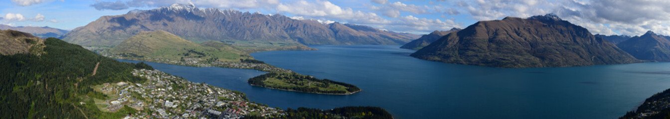 Fototapeta na wymiar Panorama Queenstown New Zealand