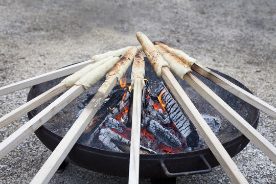 Stockbrot am Lagerfreuer
