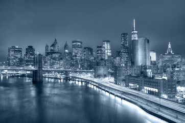 Fototapeta na wymiar Manhattan and Brooklyn bridge night view