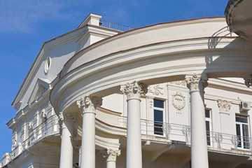Overhead part of columns