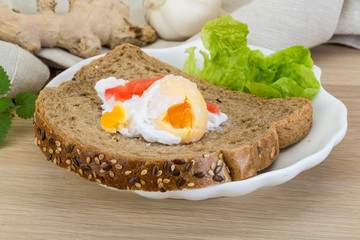 Sandwich with egg