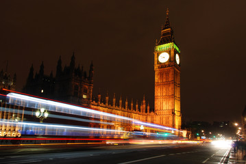 Fototapeta na wymiar The city hall London Eye and house of parliament