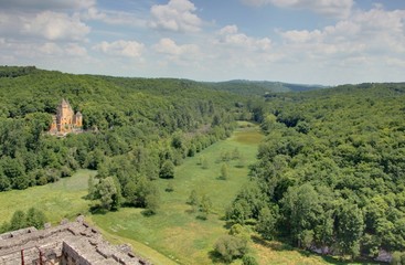 chateau dans le perigord