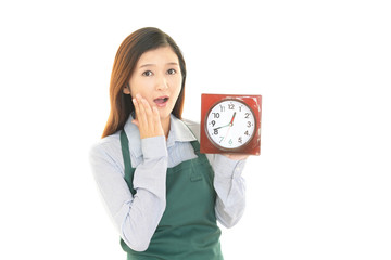驚いた表情の主婦