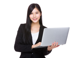Businesswoman use of laptop