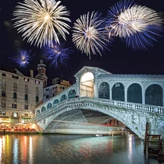 Plexiglas foto achterwand Venice Italy, fireworks over the Rialto bridge by night © Delphotostock