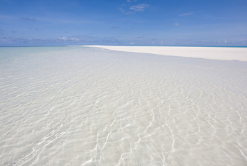Fototapeta na wymiar Panorama of tropical beach in the Indian Ocean, Maldives