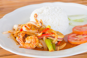 squid and prawns fried with chilies , Thai food