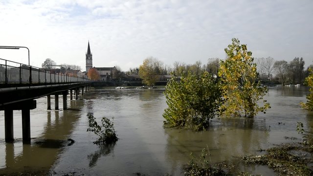 Adda river flood - Pizzighettone town