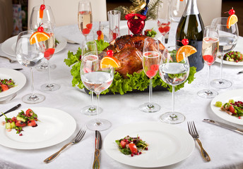 Garnished roasted turkey